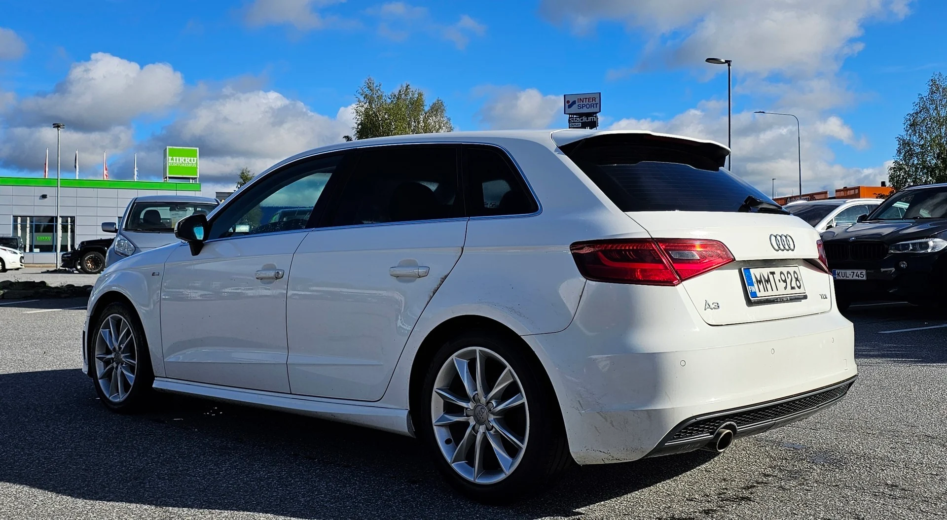Car Image - 7jA7dPN4fZhkovCpH4WpFe