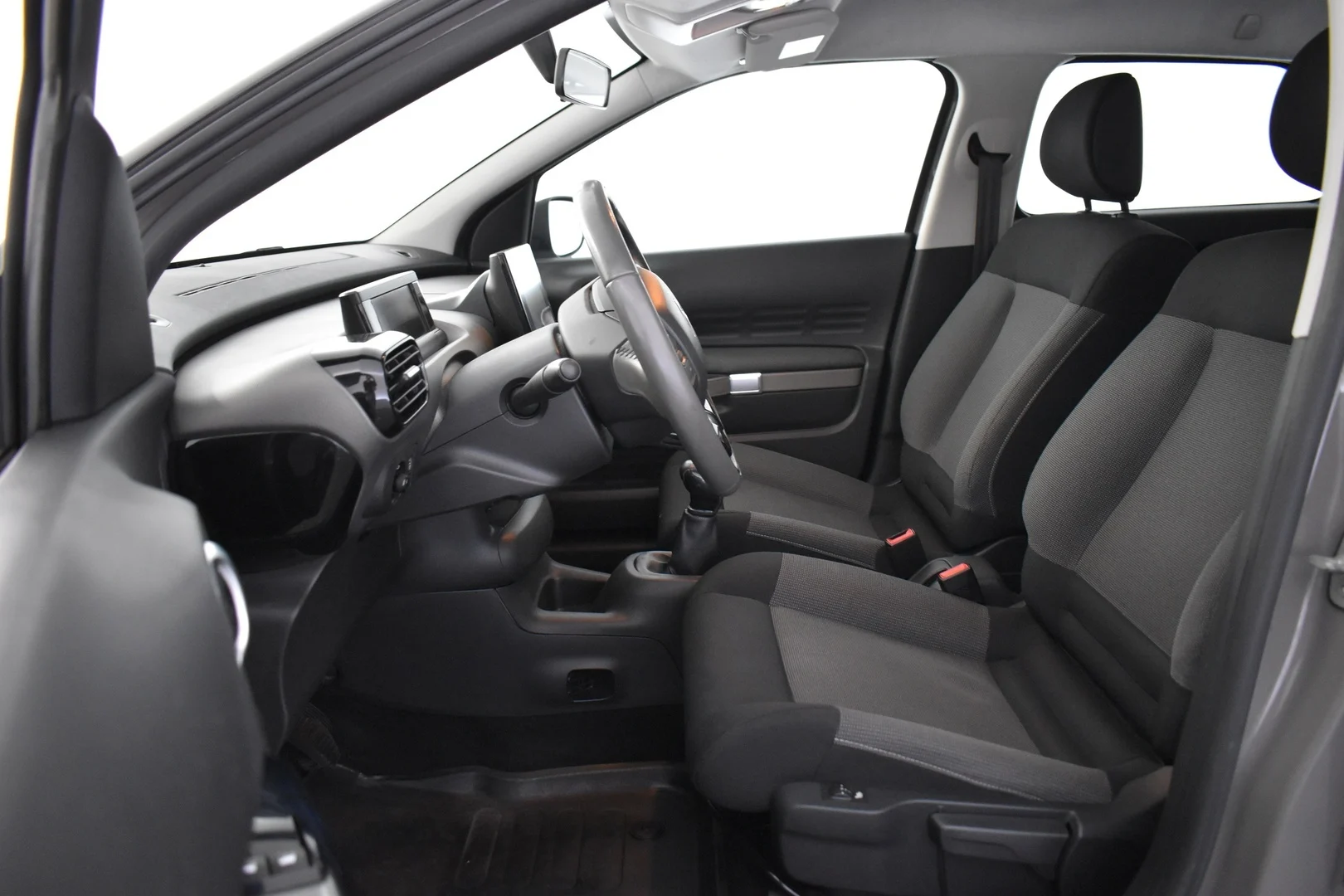 Car Image - 51I2GccS4vcmRUoIzmGrtC