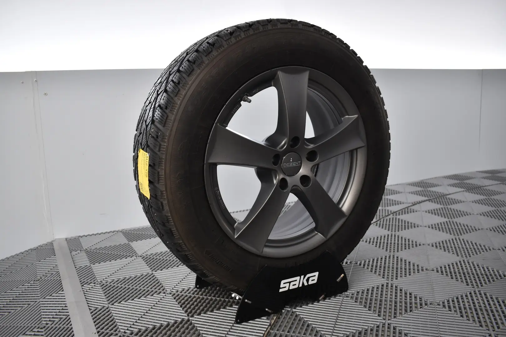 Car Image - 7kS6aF3LT4RlimUHk90vuY