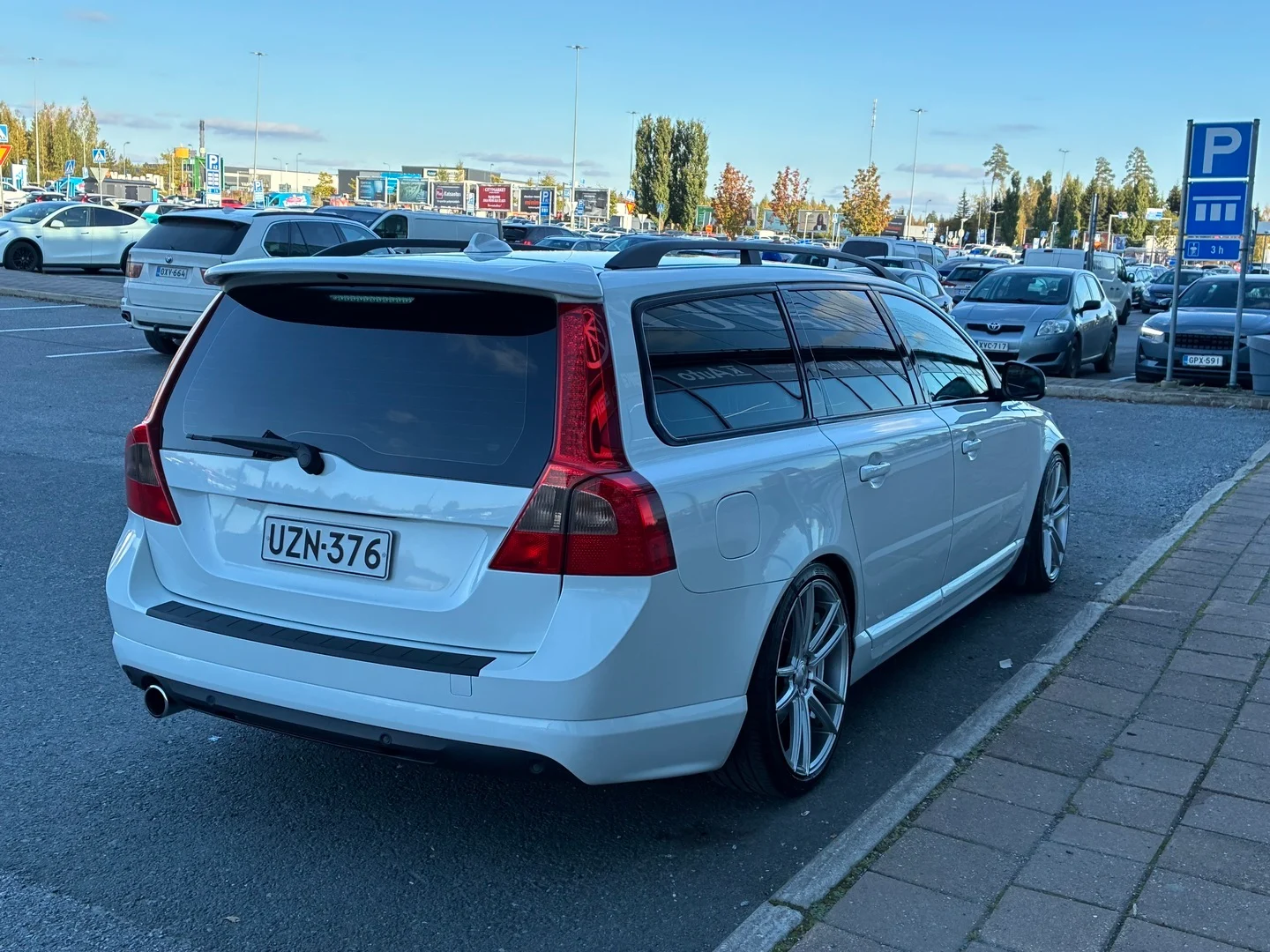 Car Image - 79HCmfTeSyMcAJIKxeeR31