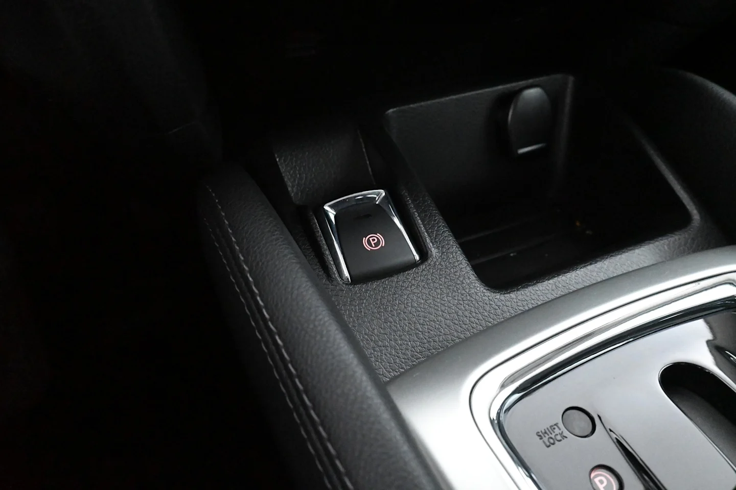 Car Image - 2NrfwHJje7L6D5AH8dsnJu