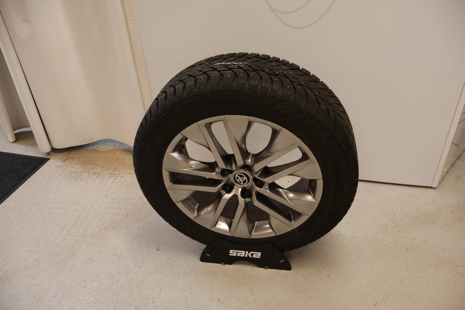 Car Image - 5gTX0Piw3zUQMOdUt83bF5