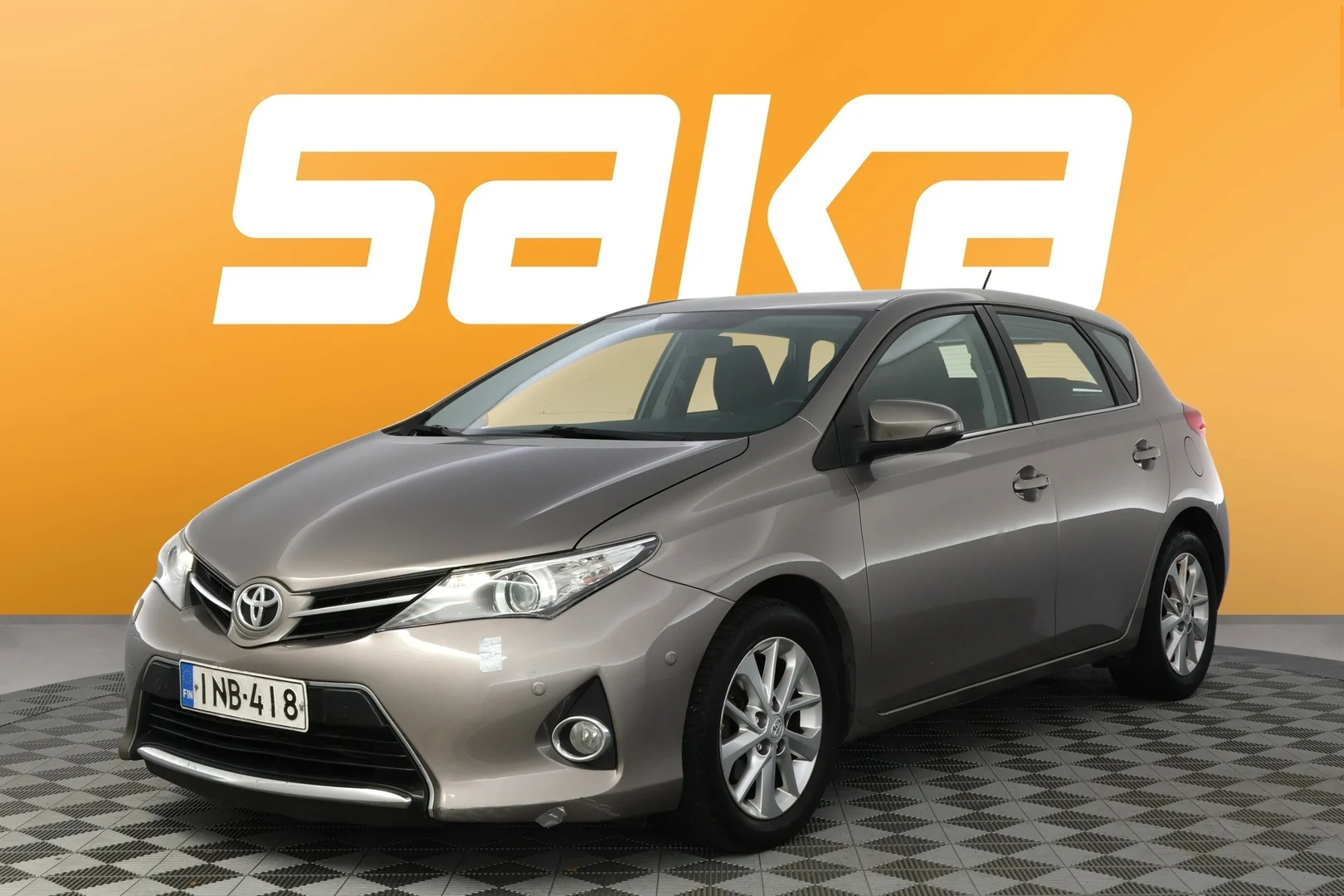 Car Image - Plq1VAdoTmQF0NQ8HYAeH