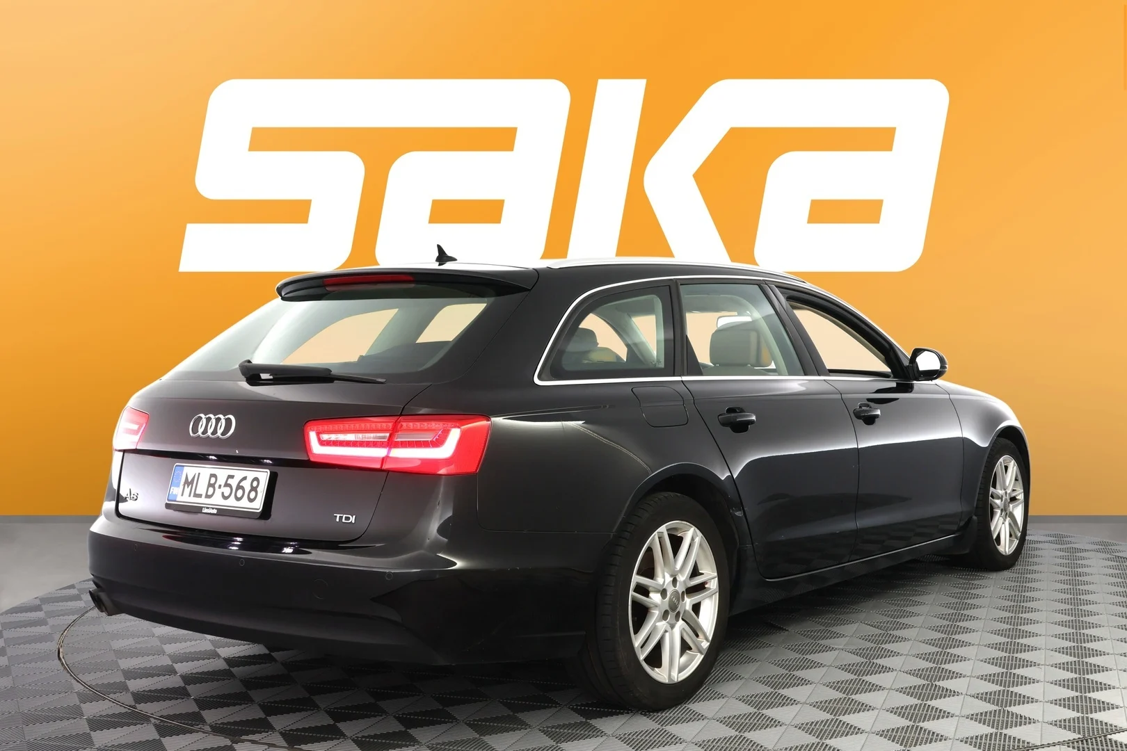 Car Image - 5Xpk6KcLlAqFs4XUJ6RbkH