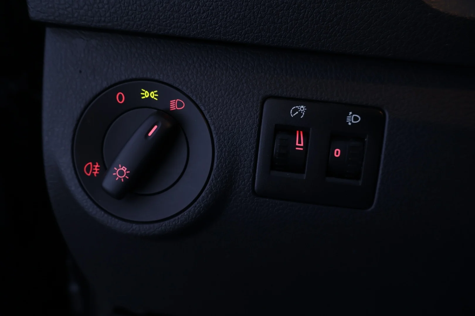 Car Image - 4toAm38tCH02LZdZjlAsKV