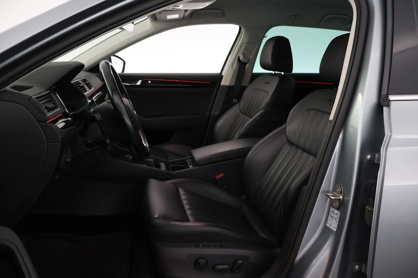 Car Image - 4VVKlp7bSOTqIcOg9SR6VU