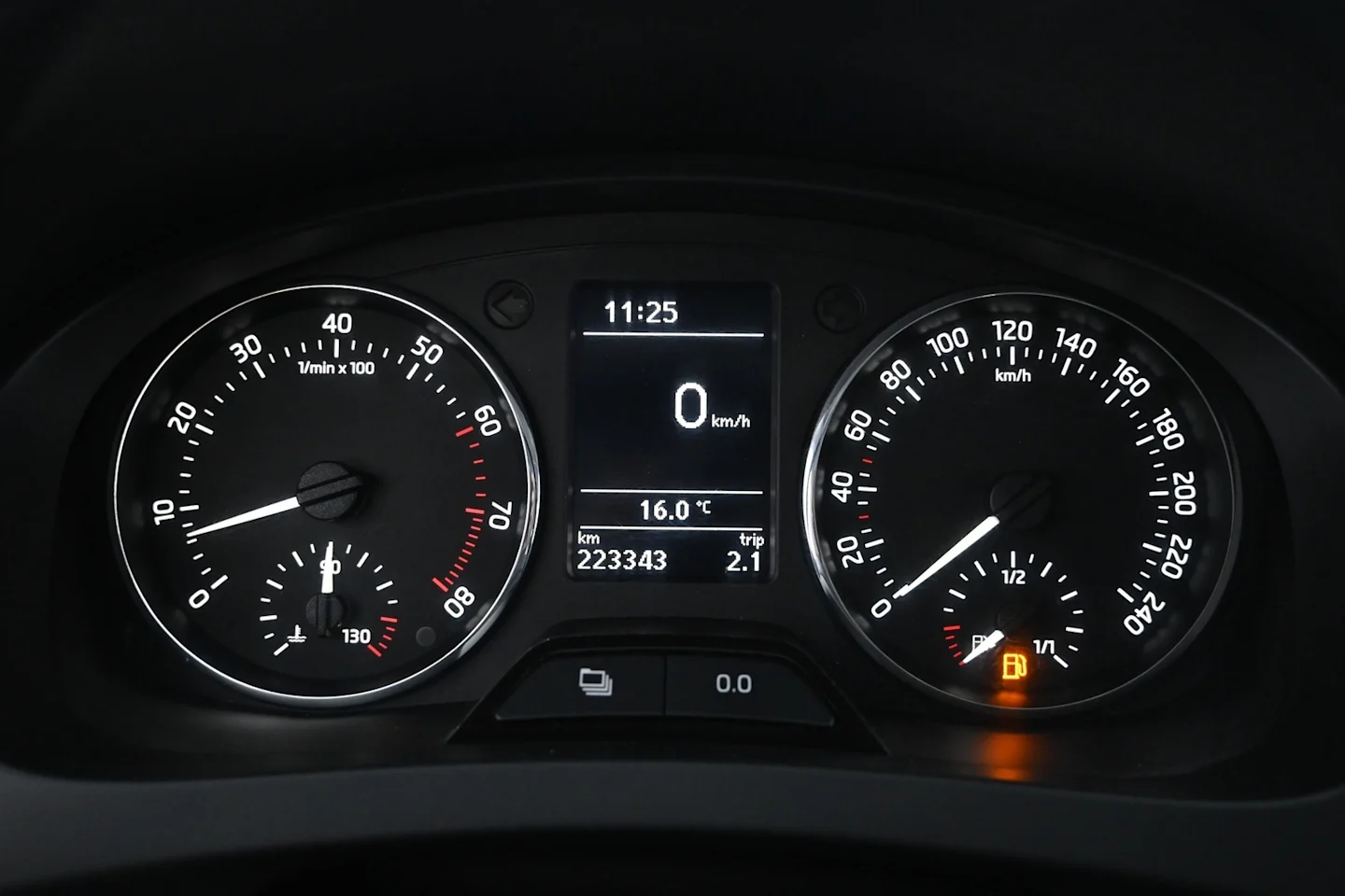 Car Image - 4QGkvufVbDlqKPSHhYqIcG