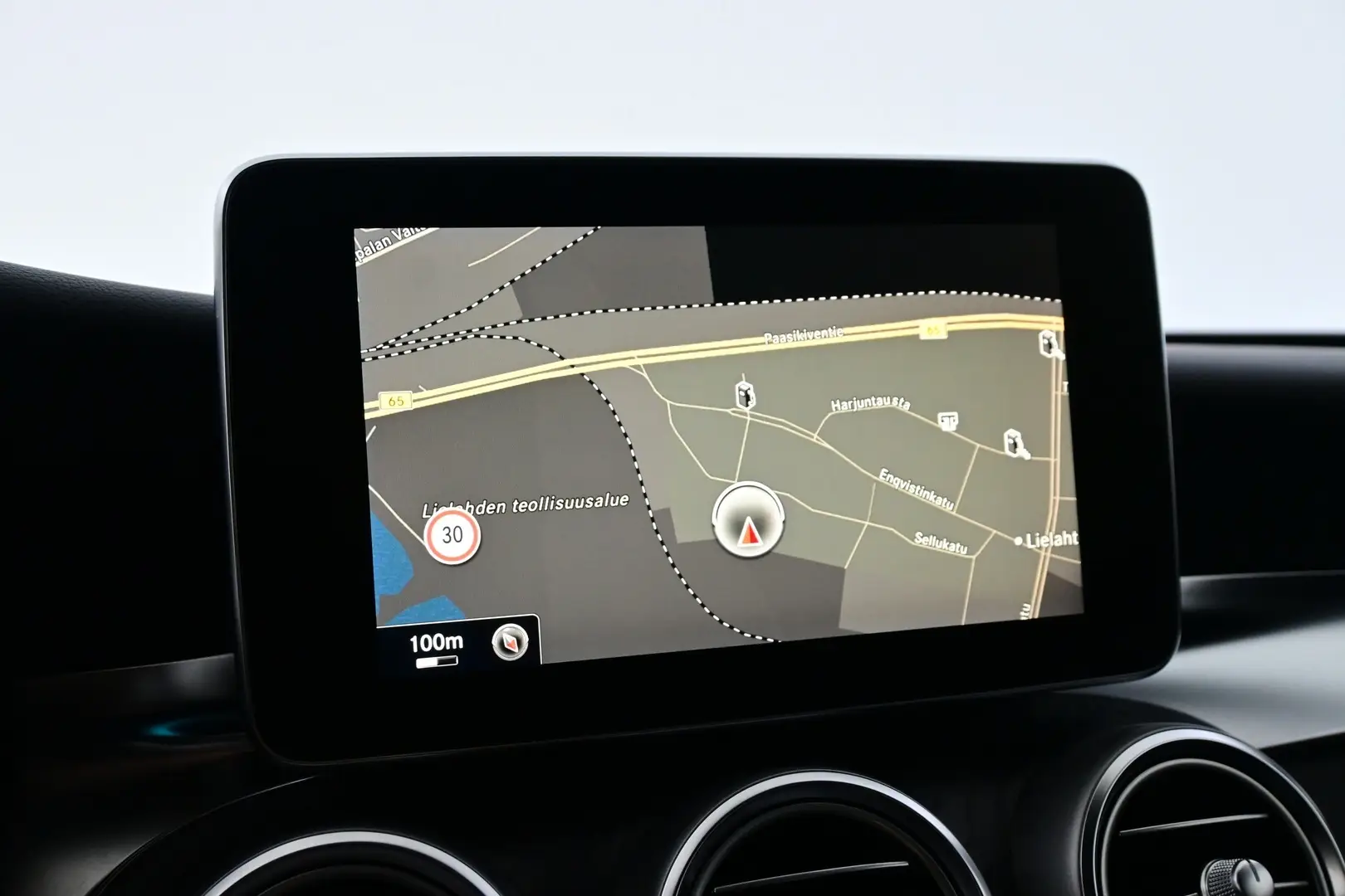Car Image - 3Q1cmYW1wquo21rty4CEox