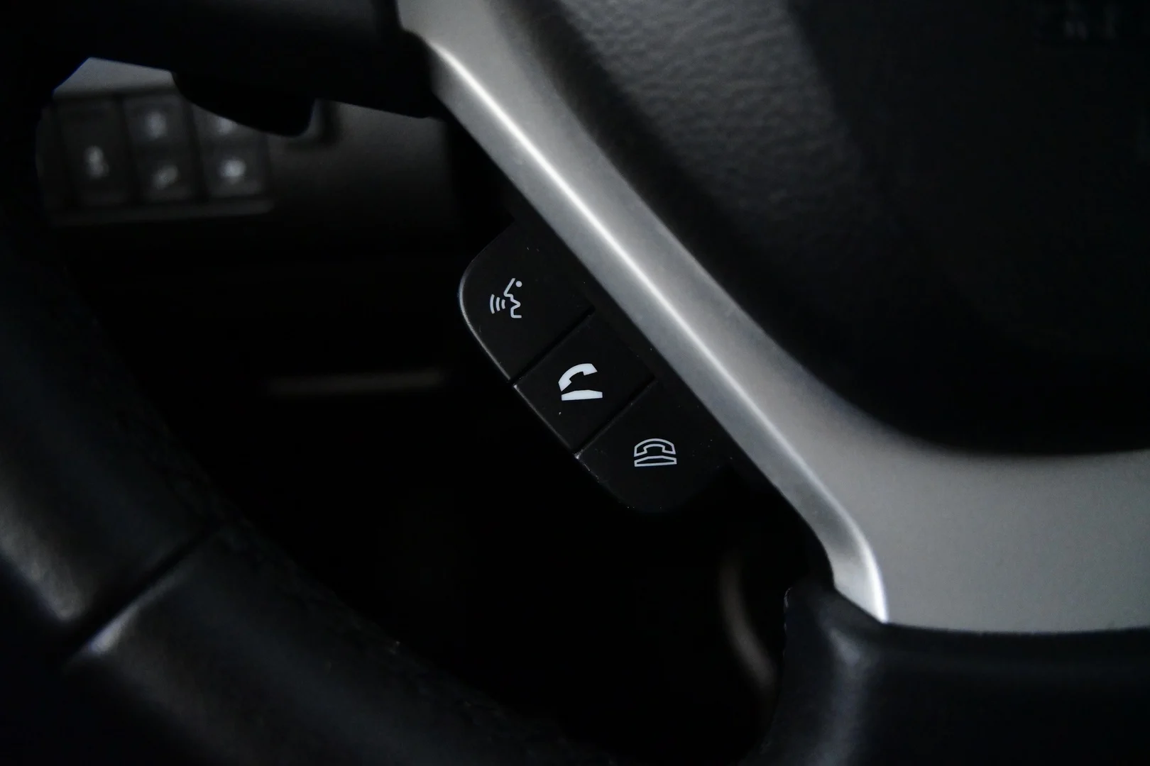 Car Image - 3henFChgEybtG8uc4QLBcE