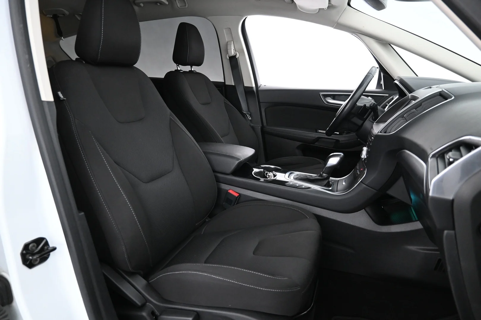 Car Image - 52WMCLqIN4kXcvWndATeis