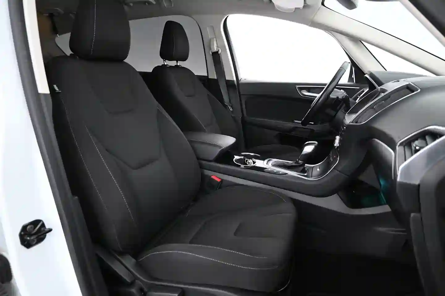 Car Image - 52WMCLqIN4kXcvWndATeis