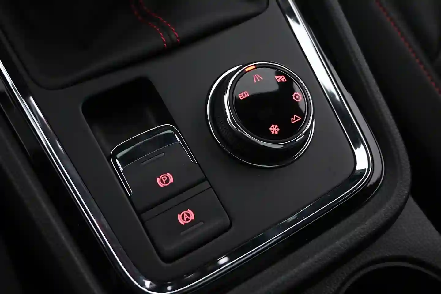 Car Image - 6N1DuB8dRPJ3tVGysPoduF