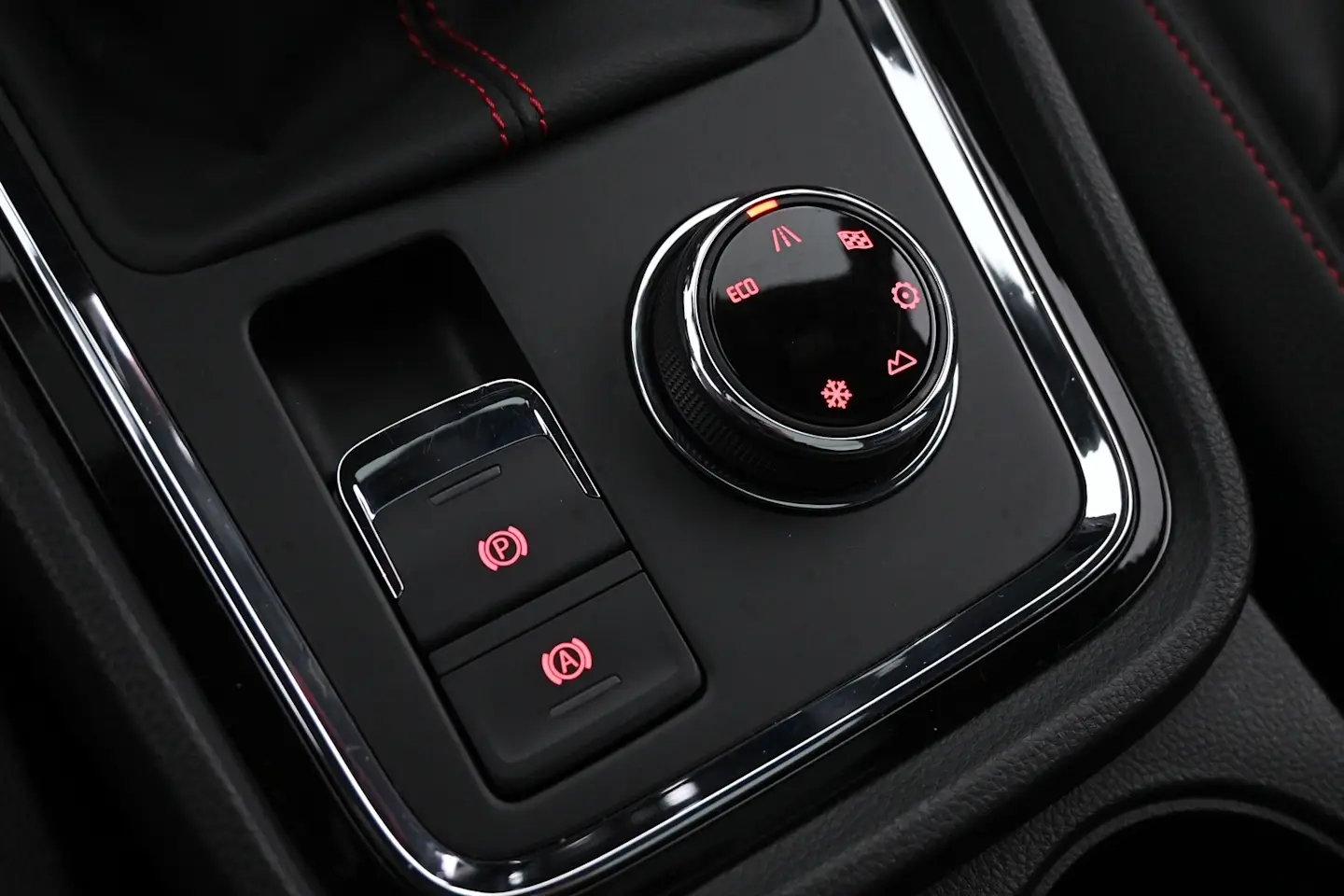 Car Image - 6N1DuB8dRPJ3tVGysPoduF