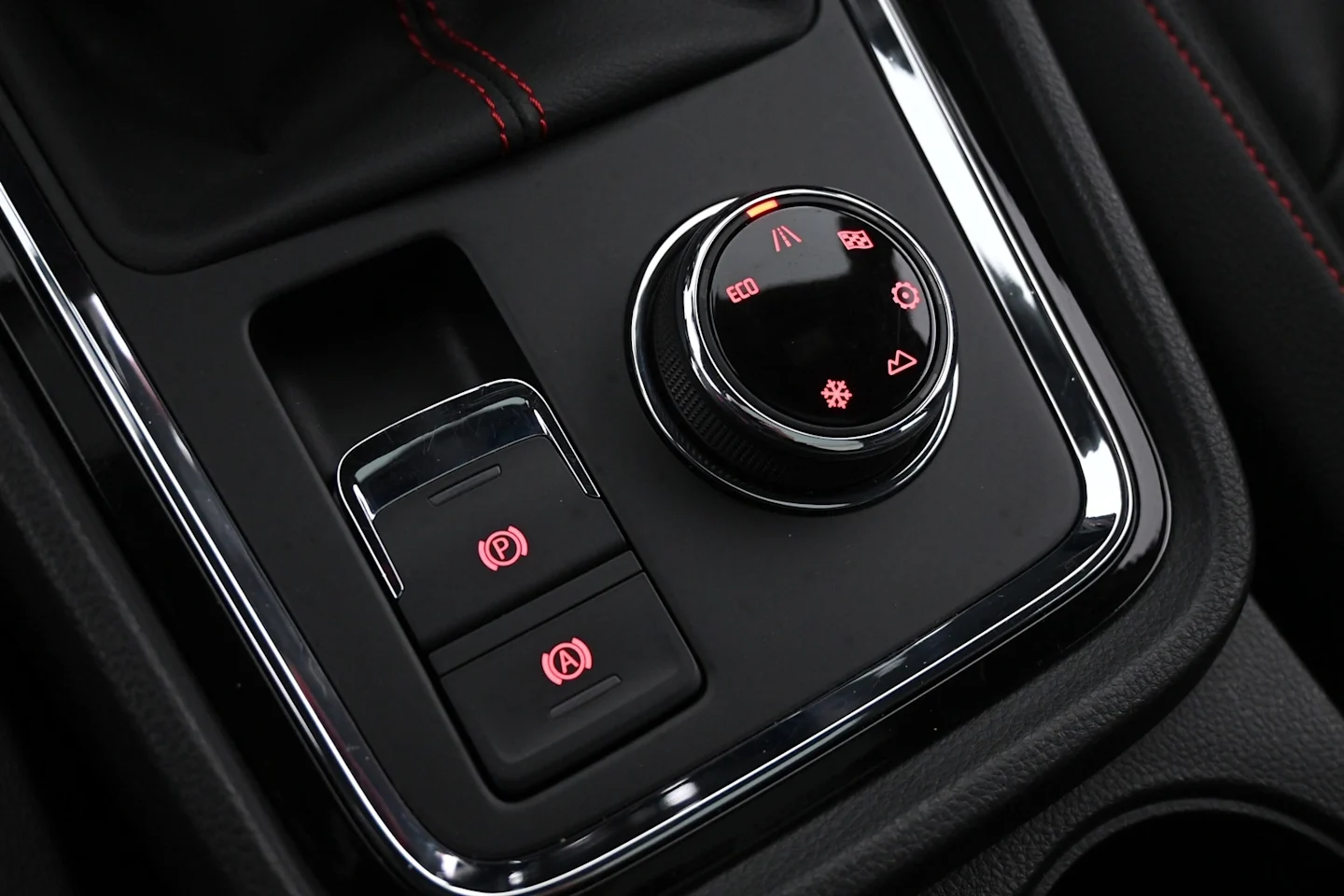 Car Image - 6N1DuB8dRPJ3tVGysPoduF