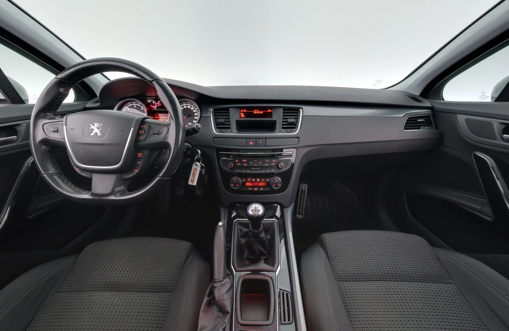 Car Image - 1ShlTeww3I33yliTcIYpXF