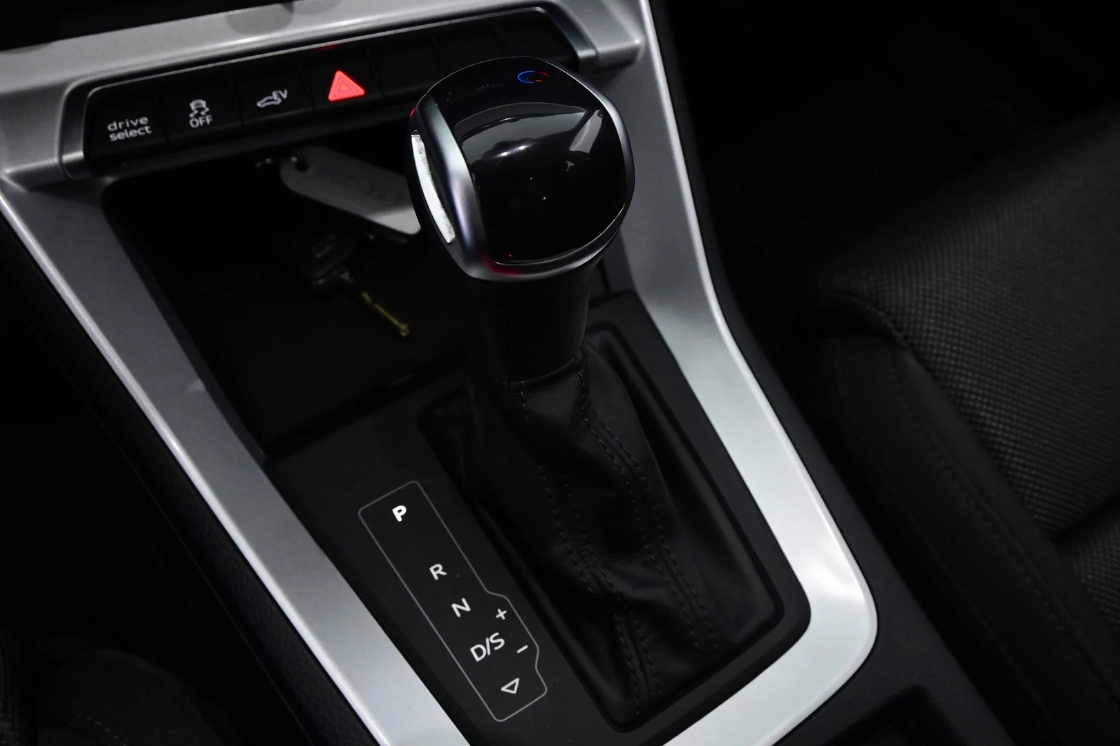 Car Image - vQfdmHOOoWVQu9jTRuYkd