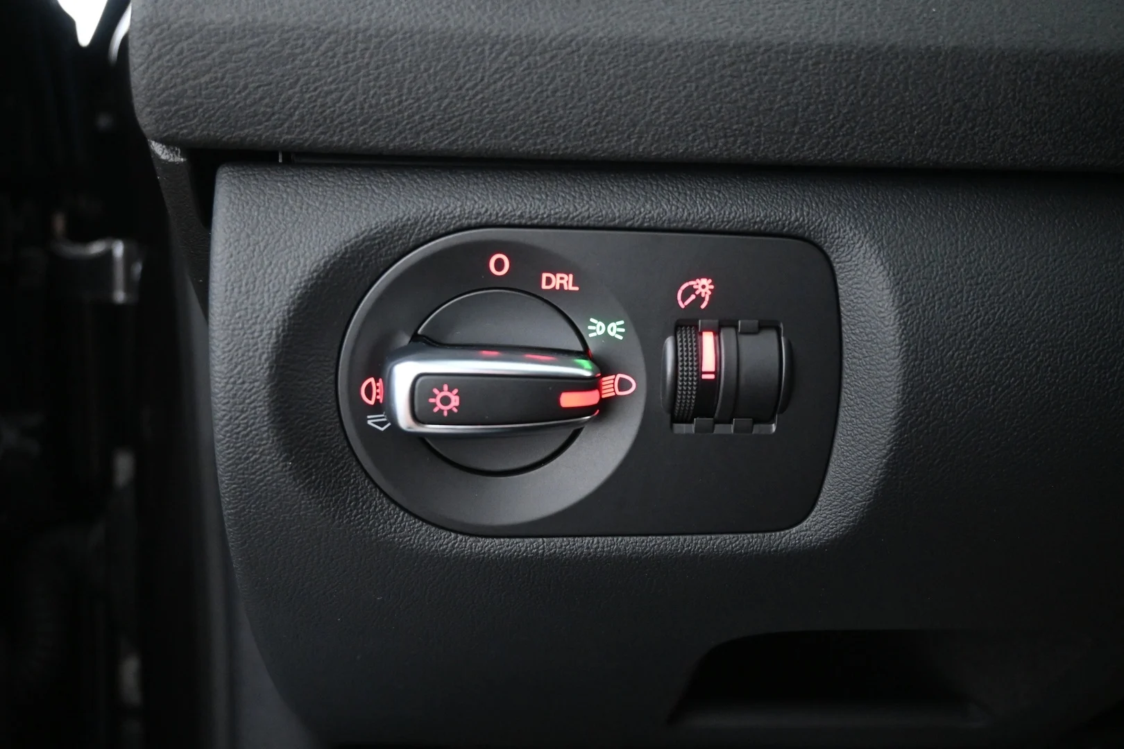 Car Image - 5T6kOyTHHs5vDbzXEMhSTr