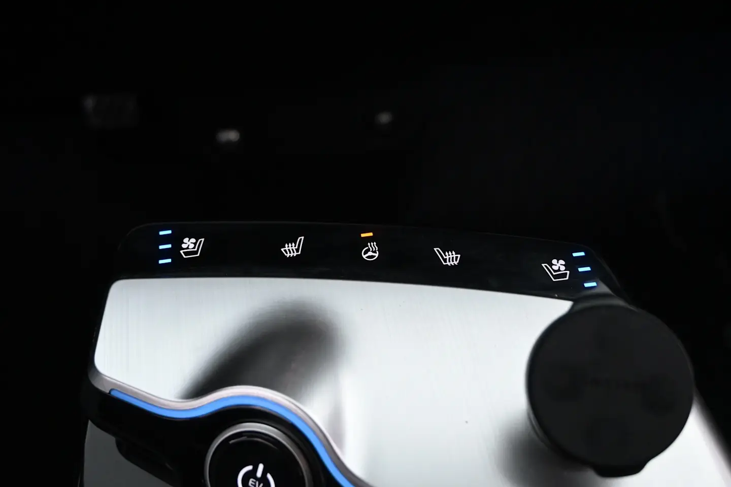 Car Image - 6LWVnq3U9ZNLpIZk9Iqvgd