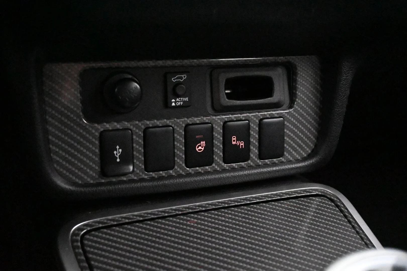 Car Image - 6thJ1tBrxWQXbhzIJNhpiP
