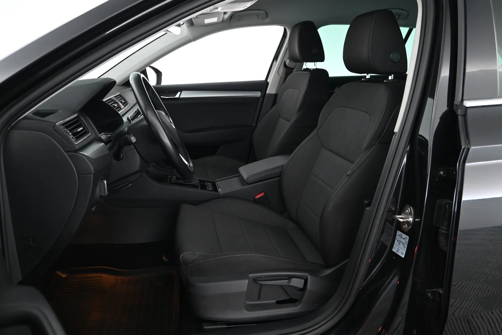 Car Image - 4pcGifHvjQoyo8zvudFfIZ