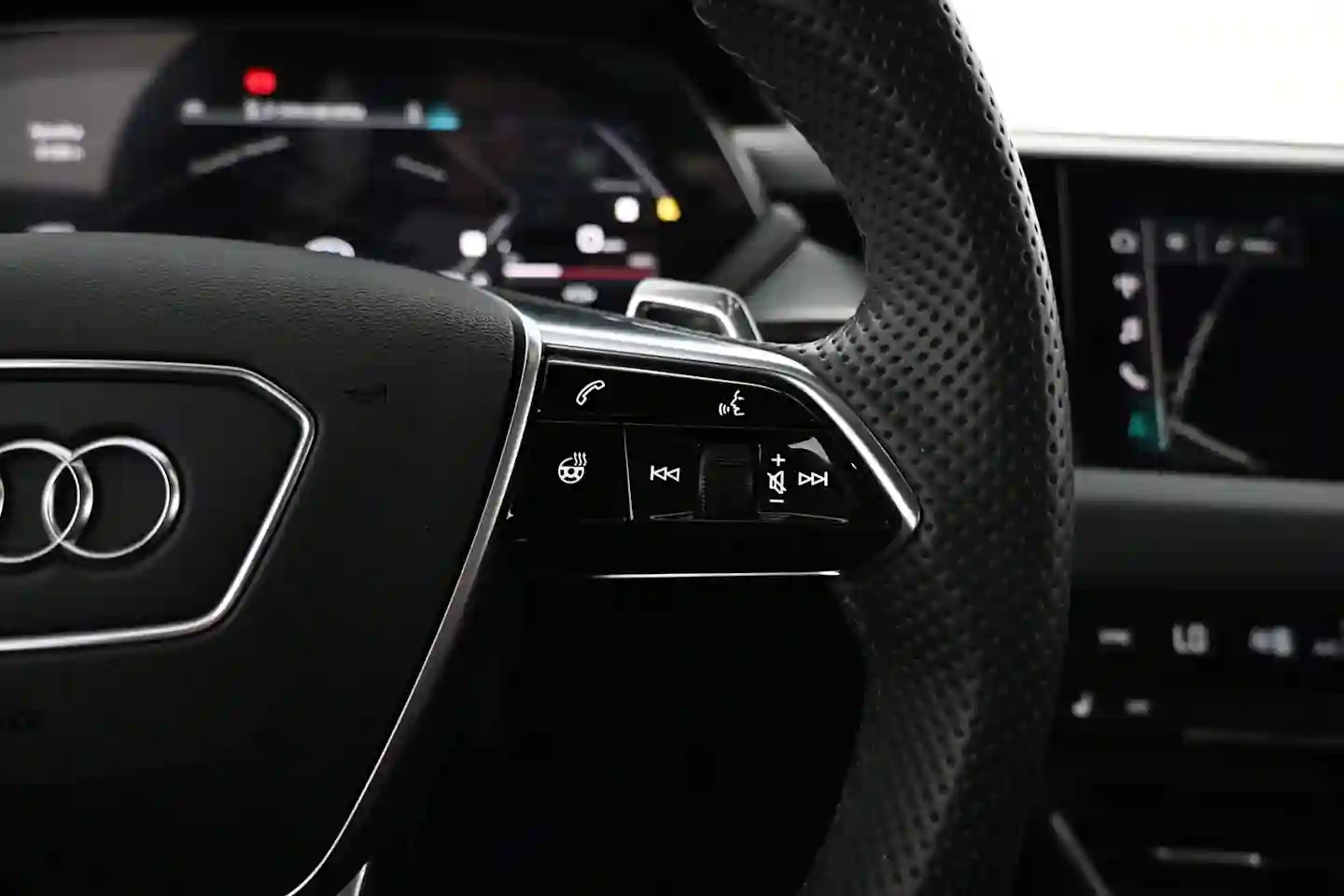 Car Image - 4fU6ahLC4Rq9tdWxlXwoXf