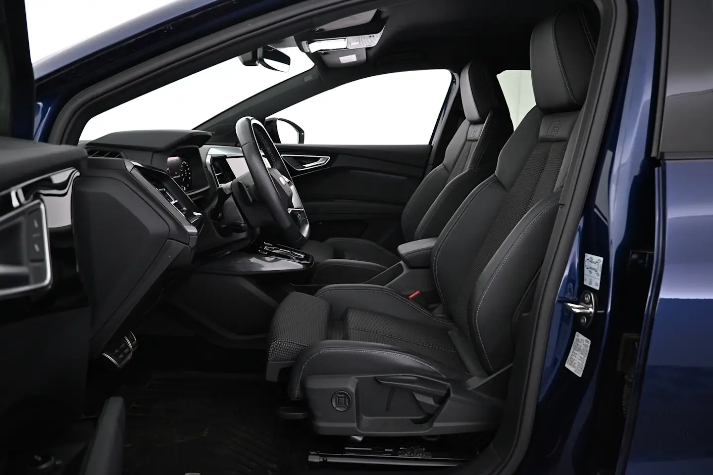 Car Image - 4wL9DkUpkbx8SNqcIO1C25