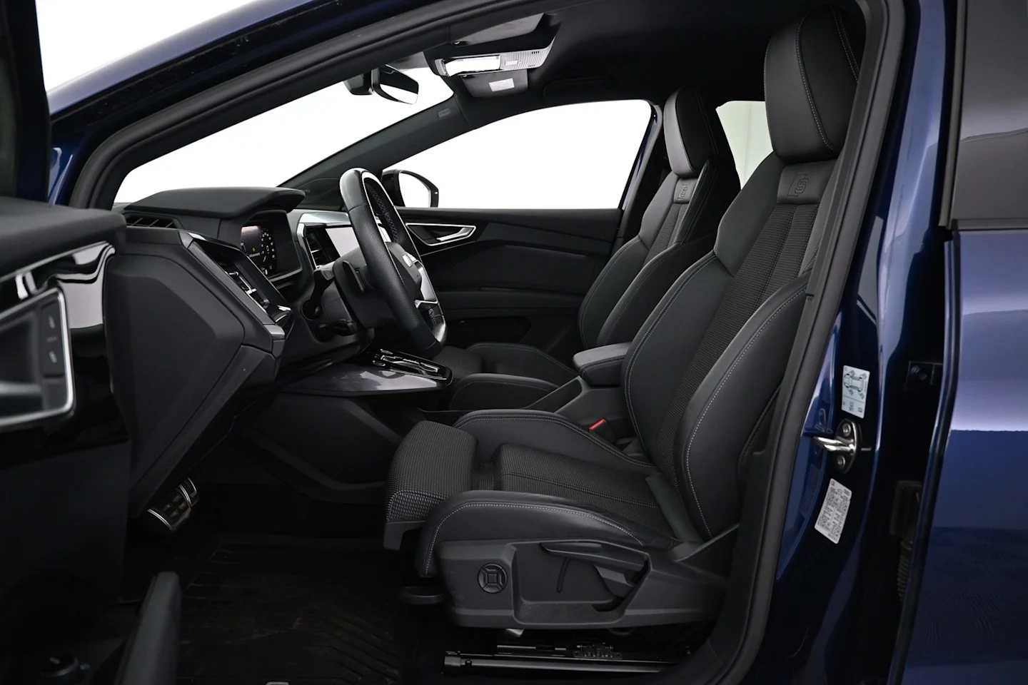 Car Image - 4wL9DkUpkbx8SNqcIO1C25