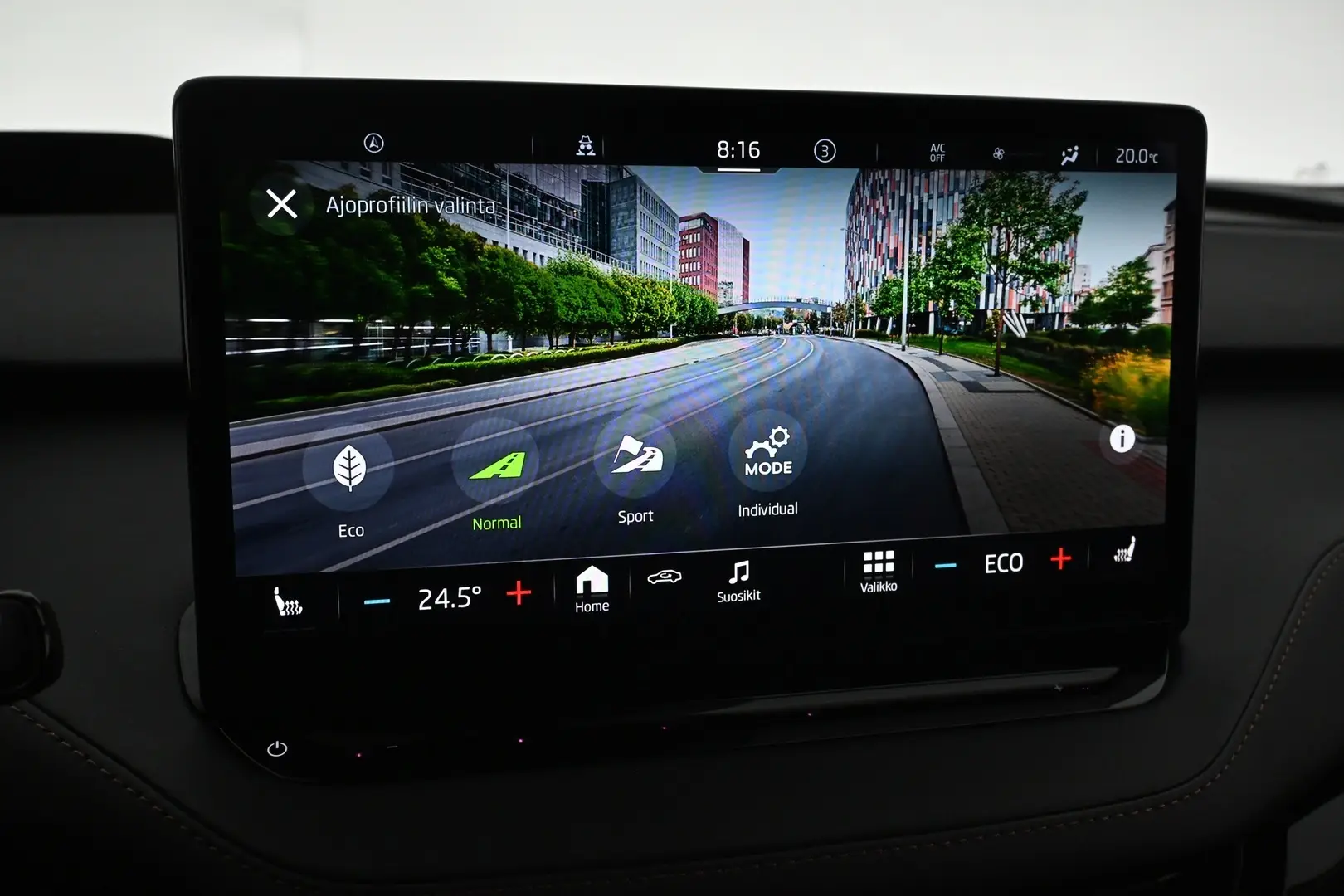 Car Image - 5ZU6b68Dx6qH8kbUcgeGJl