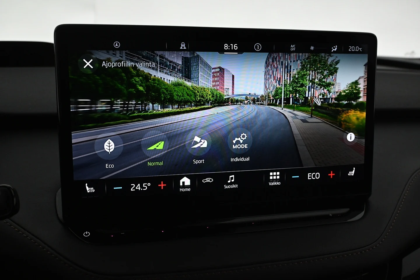 Car Image - 5ZU6b68Dx6qH8kbUcgeGJl