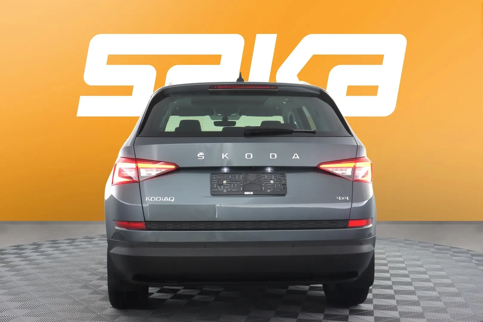 Car Image - 4C80NqqGDtXKOM2sDBhuSp