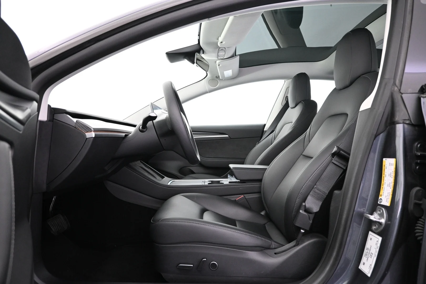Car Image - 1y0Iio852xeTdeEdgehwwF
