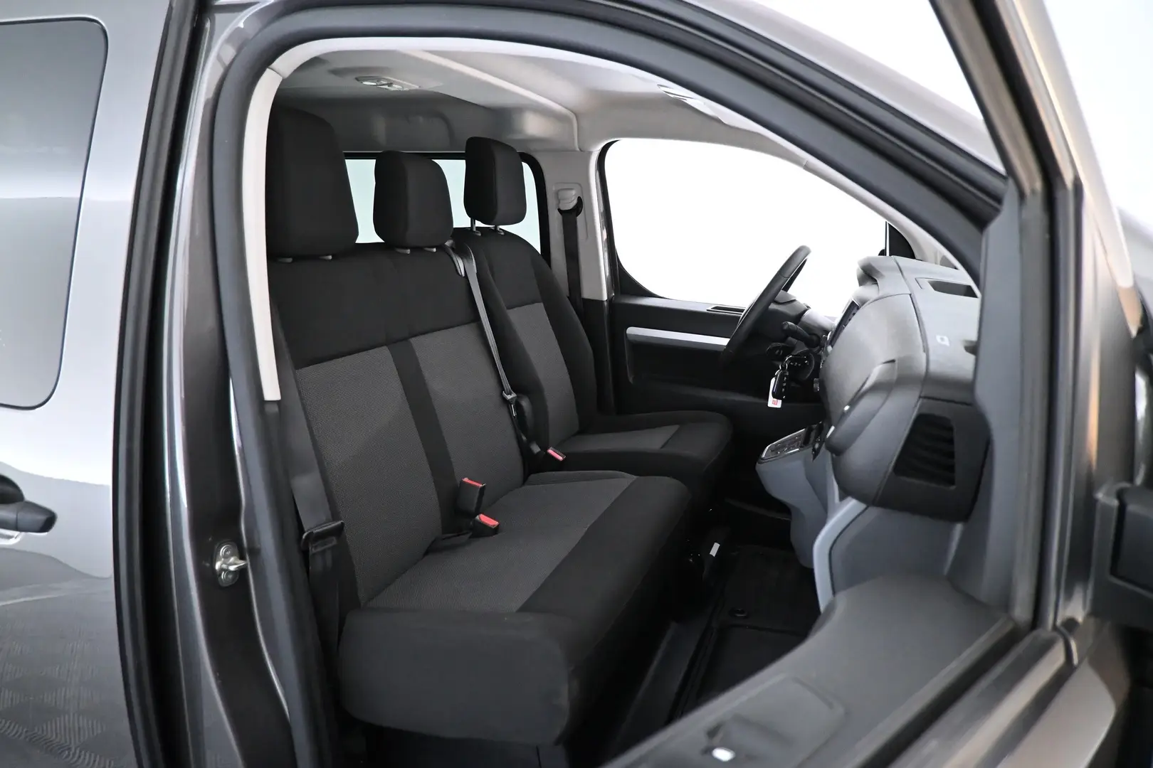 Car Image - 7N2S9q9UhMuaUtQBXrR31R