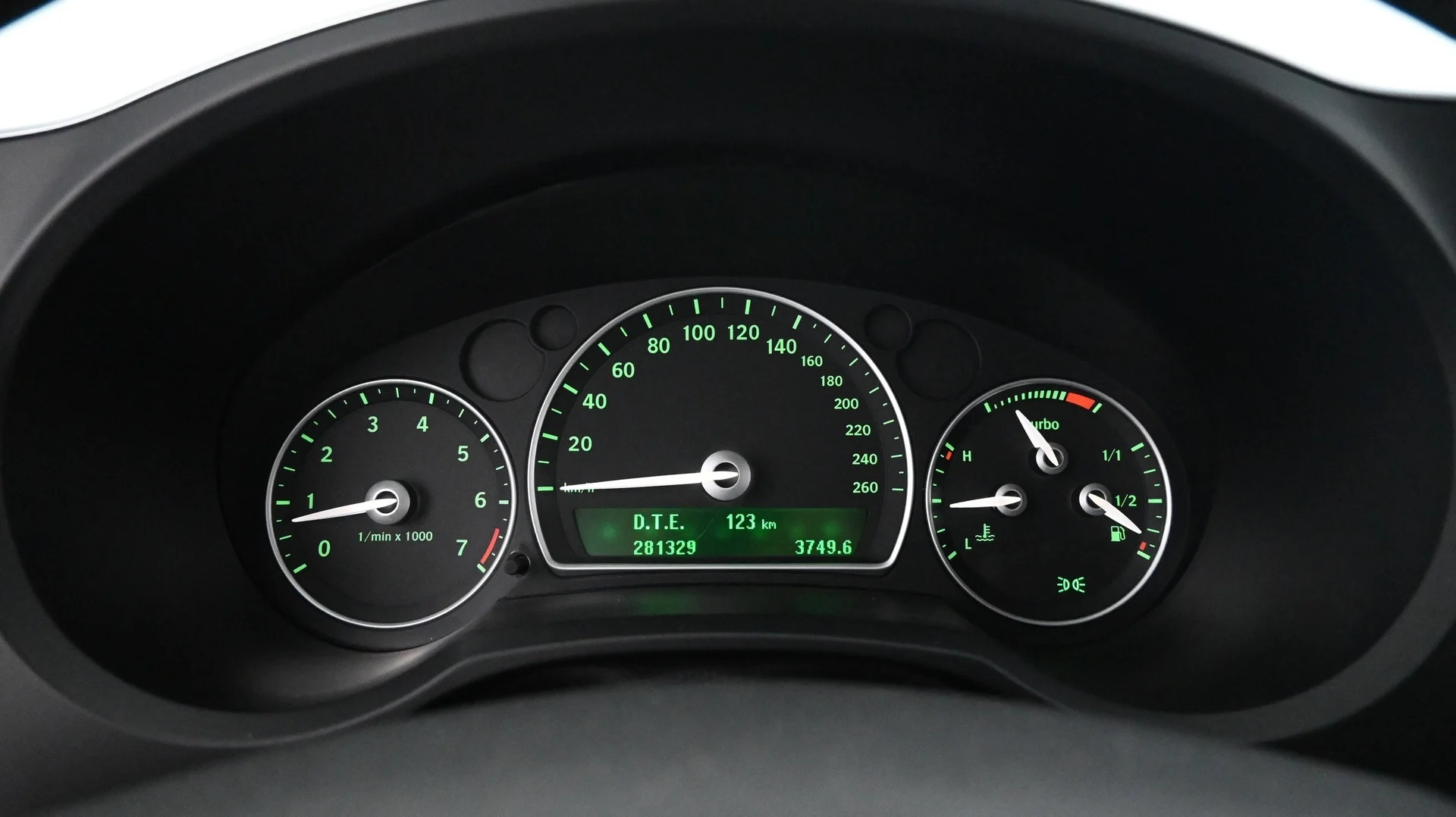 Car Image - QoOQZXJmXDJUSj1fPFj83