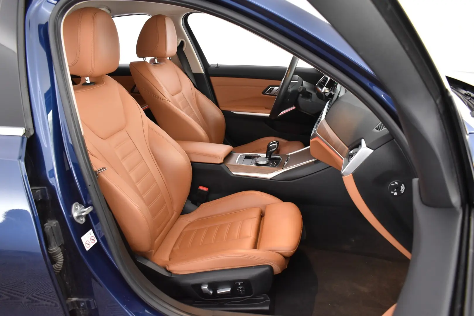 Car Image - 1eYyjaGRpJWvld7Z5r6qtY