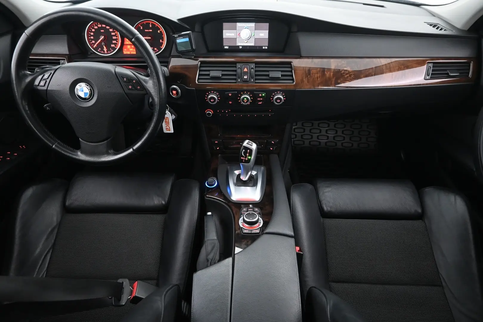 Car Image - 4Xm2TFTlKW9MHmhzknTp1O