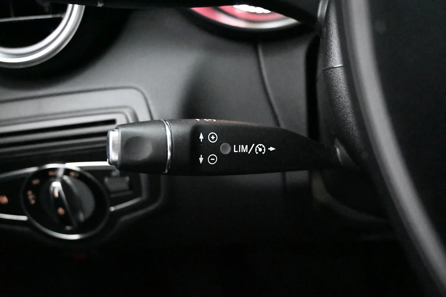 Car Image - 7pTS1EZrqElYoia4v2ClCm