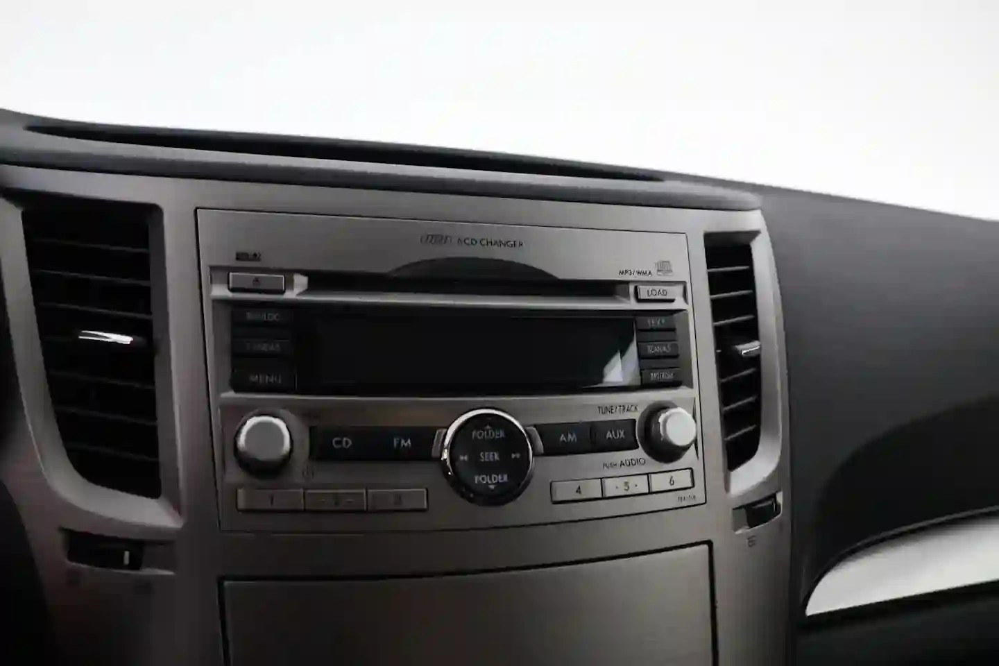 Car Image - 5mkFfSuUVfJrxVmtqAhMs2