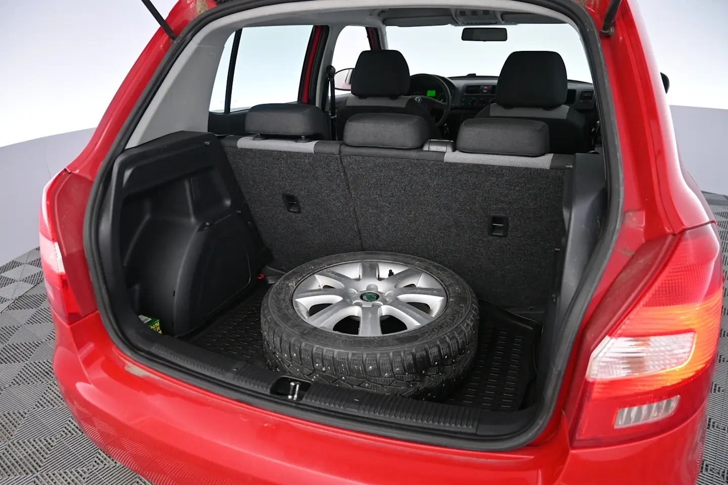 Car Image - 3qUgsHCknF0A1xuAscusoi