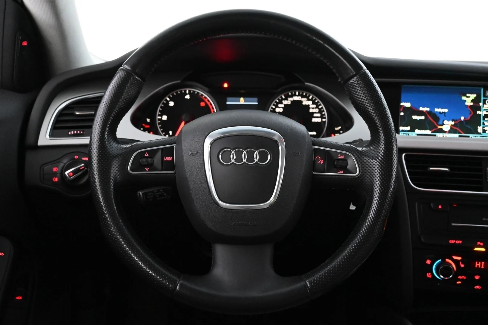 Car Image - zkEB4FGRwrl4XafVvgYa5