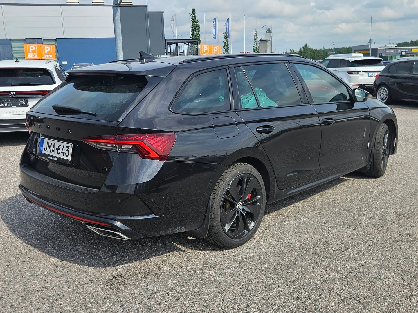 Car Image - 3XmoGfvfdcwCabYr7eXac0