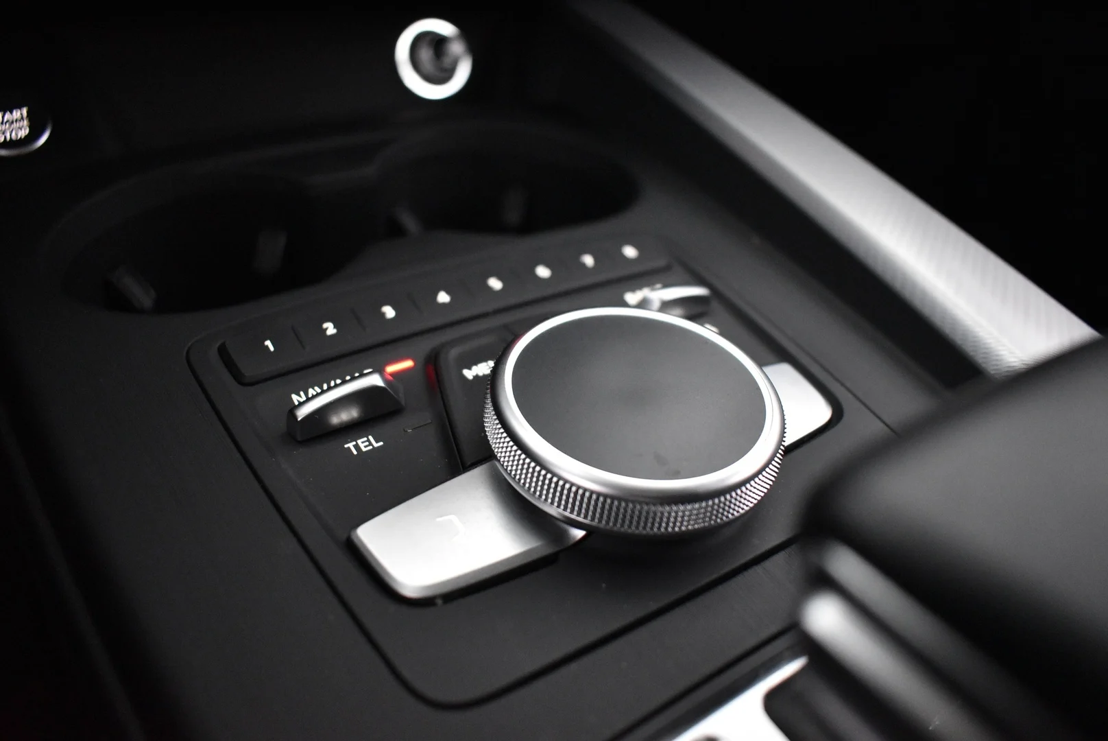 Car Image - 5hbpep0ViLxbKgPchItZHX