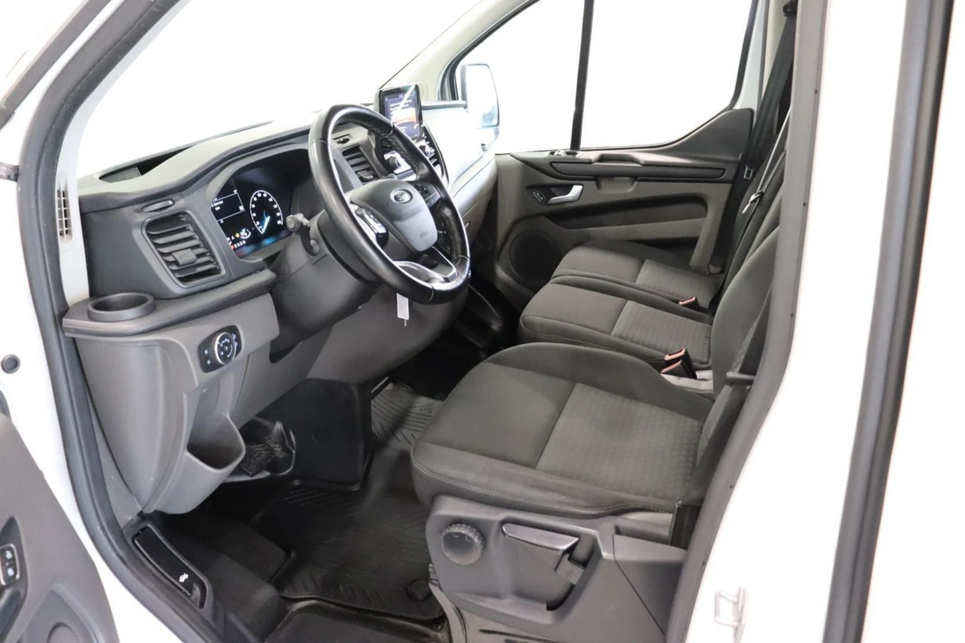 Car Image - 4JOoXe4PN1LZzxpXZHTBU0