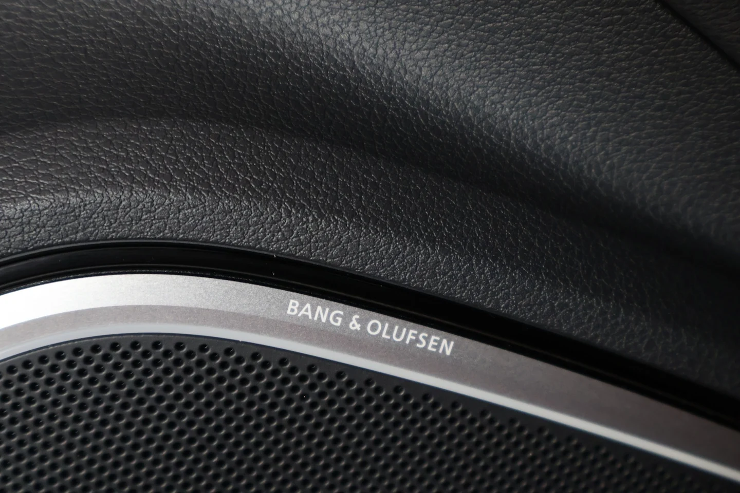 Car Image - 6RjbAmKPVLMCjf4Z5MgZCN