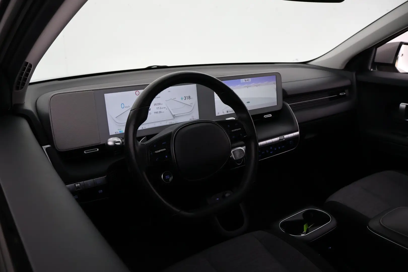Car Image - 7F1nyAcoVd5ydqUq8I9G6S