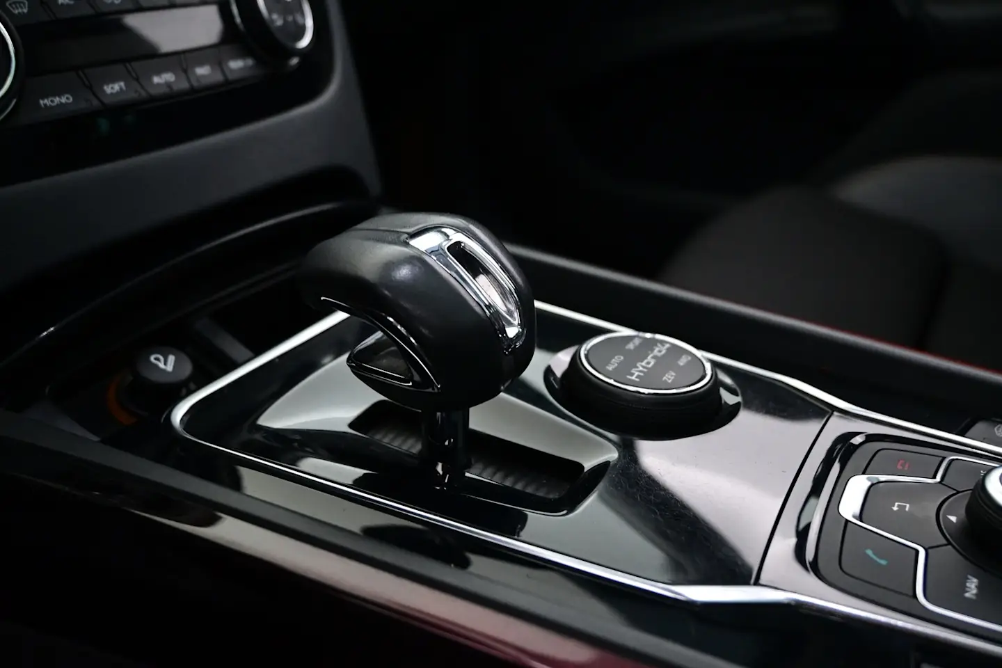 Car Image - 4Rxw3eQ6XqWsuXHgGU3myk