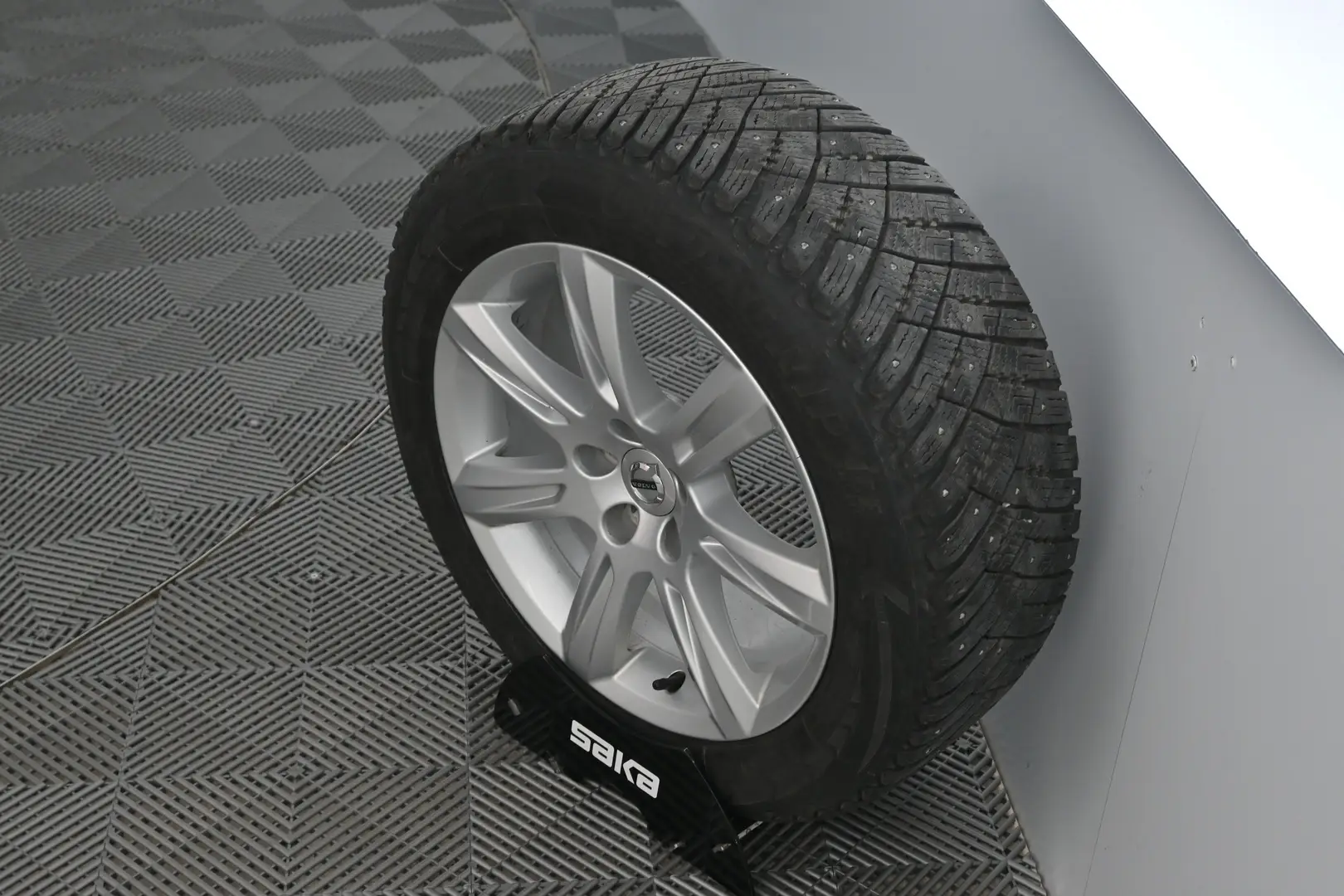 Car Image - 5jOdtWrHWMcKmynxkcQ5D8