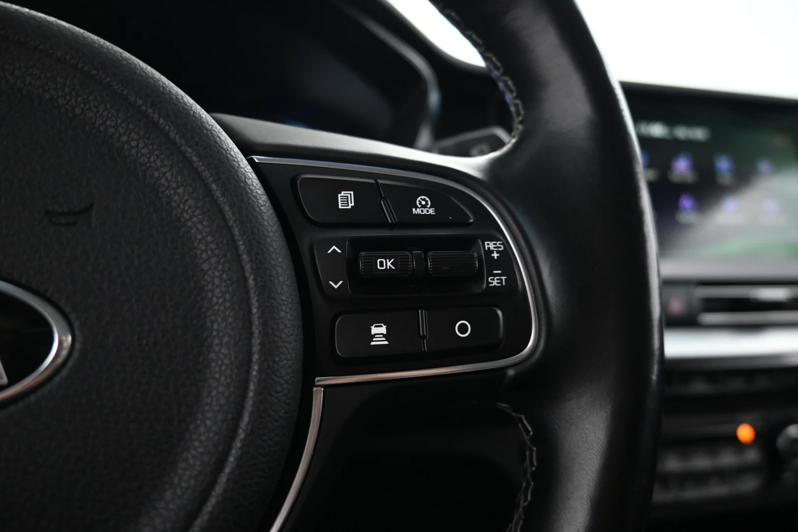Car Image - 5AWPYF78RJ0YEsXZcKkeJR