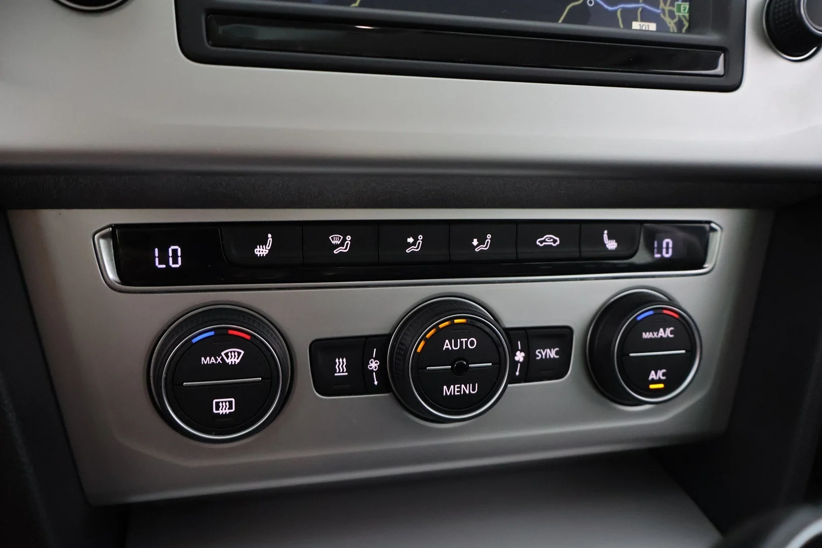 Car Image - gYQnADnfo8858KXRKjg7I
