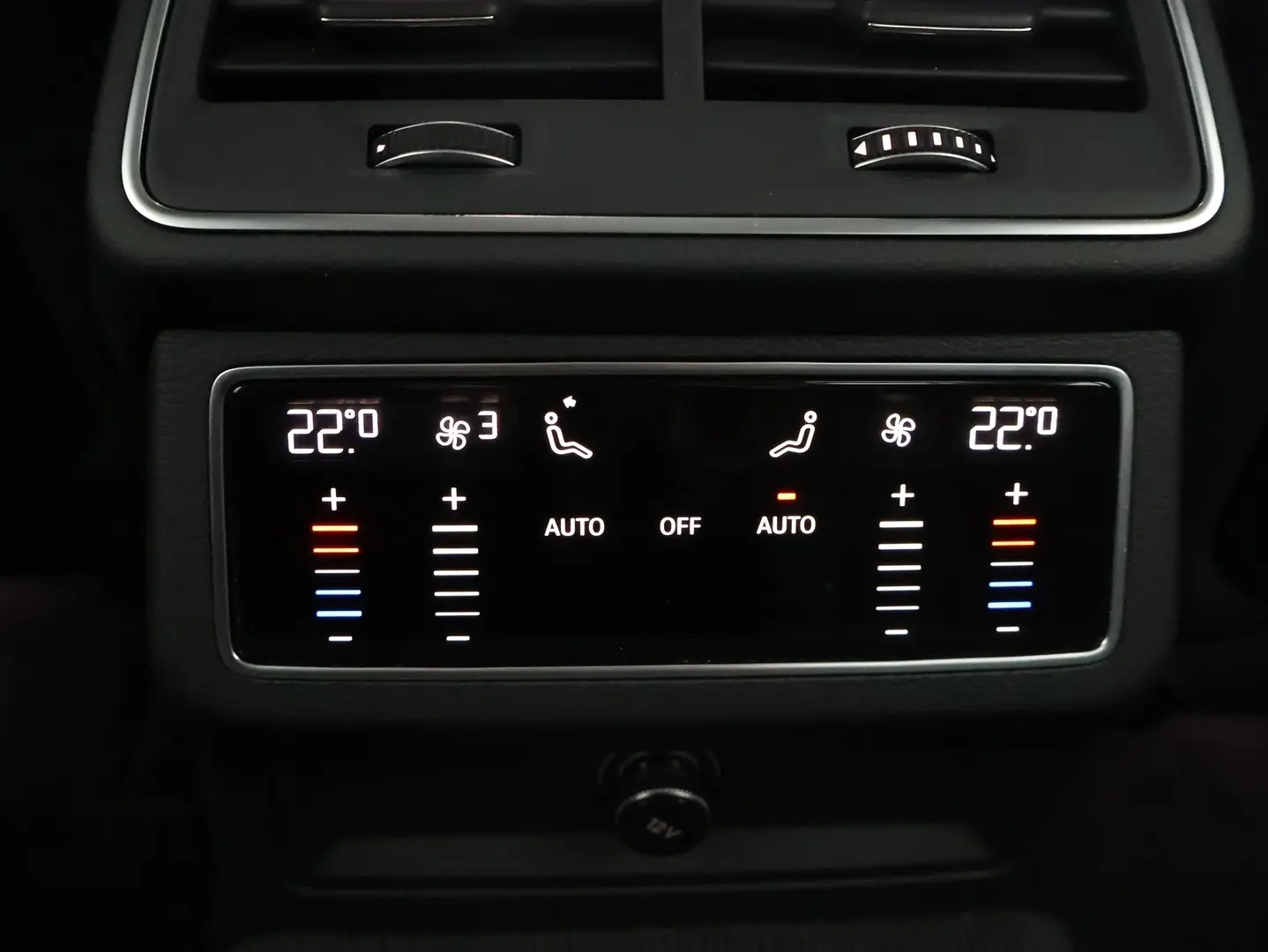 Car Image - 3xzIxFtcVHdUqZOpXLaoxO