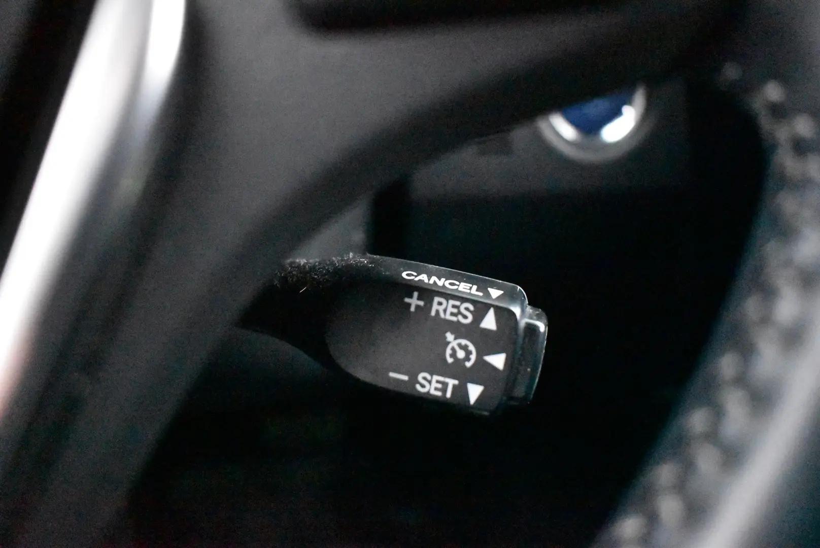 Car Image - 6J1qJP6wKY0nsAQsYByx4y